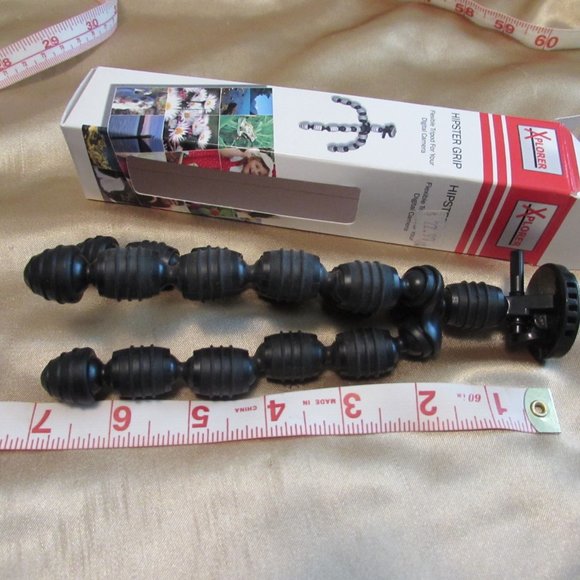 Tripod for Digital Camera - Picture 10 of 13